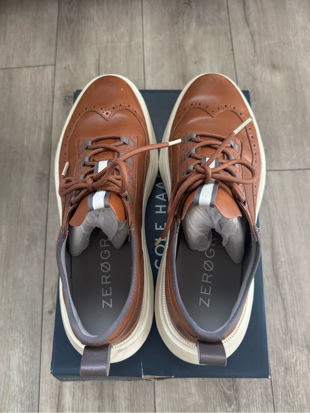 Cole Haan Men’s Brown Leather Sneakers with Cream Sole - Picture 4 of 7